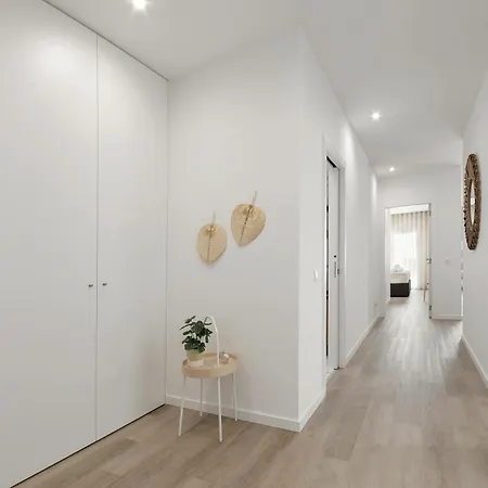 Apartment Wave The Waves *