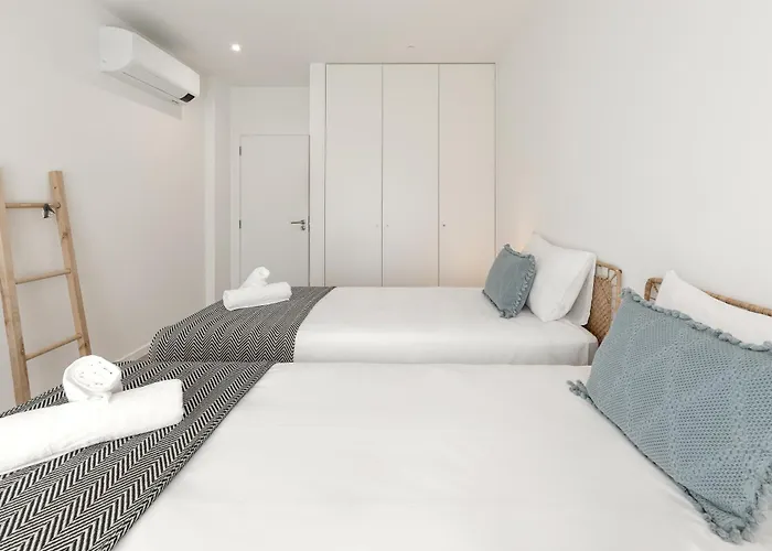 Wave The Waves Apartment *