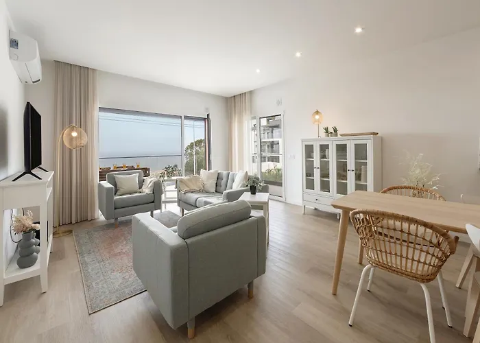 Wave The Waves Apartment *